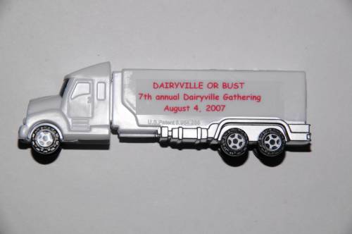 PEZ - Dairyville PEZ Gathering - 2007 - Truck with V-Grill - White truck, white stem