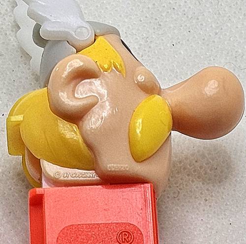 © Bryan Whalen PEZ - Asterix - Series B - Asterix - B