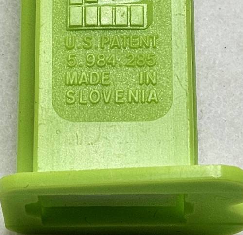 PEZ - Extreme Mickey and Friends - Pluto - Extreme Pluto - E