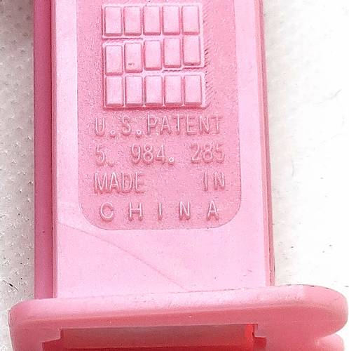 PEZ - Dreamworks Movies - Over the Hedge - Stella The Skunk