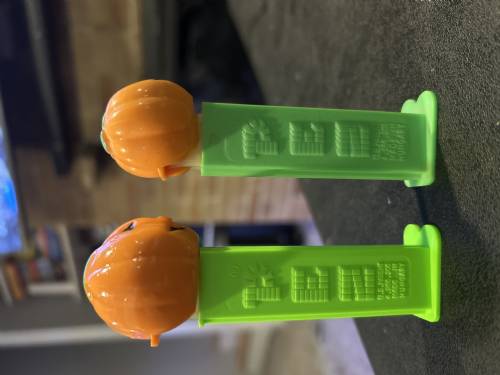 PEZ - Halloween - Pumpkin - B