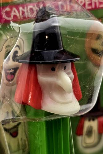 PEZ - Glow-in-the-Dark - Witch - Glowing Face, Black Hat - D