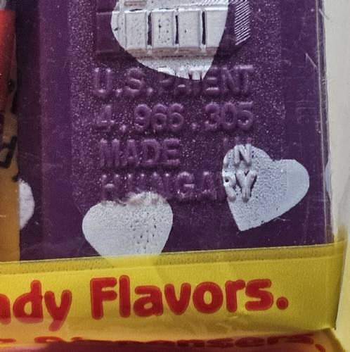 PEZ - Valentine - Best Friends - Italic White on Dark Purple