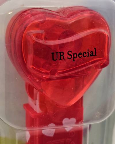 PEZ - Valentine - UR Special - Nonitalic Black on Crystal Red