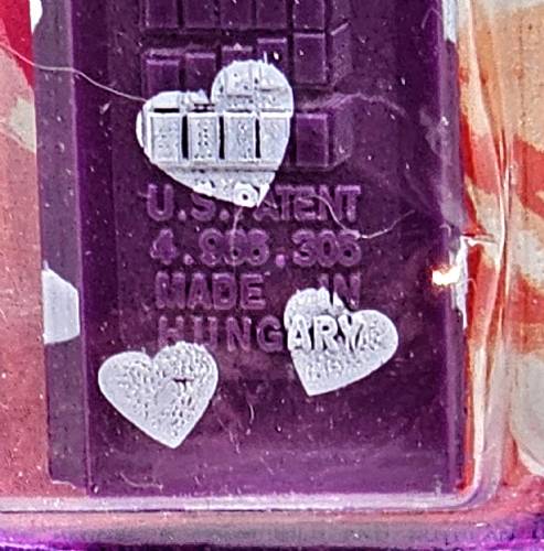 PEZ - Valentine - UR Special - Italic White on Dark Purple