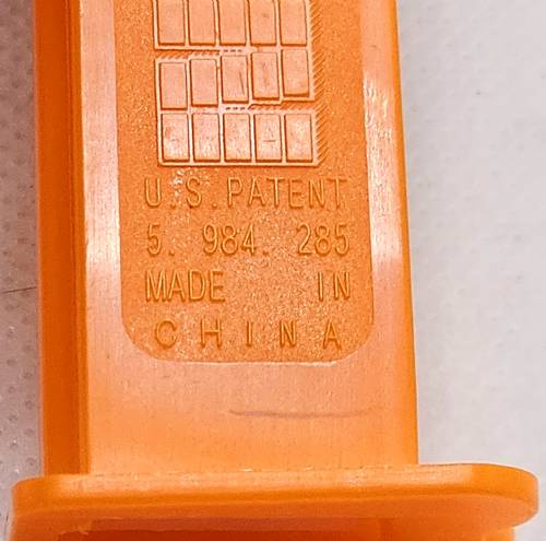 PEZ - Hello Kitty - Fullbody - Usahana Blinking