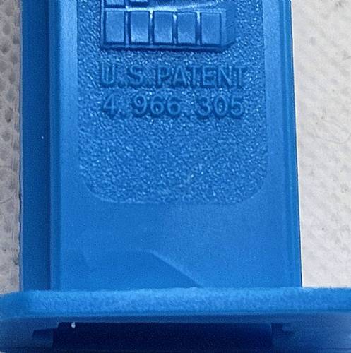 PEZ - Looney Tunes - Road Runner - B