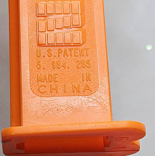 PEZ - Disney Movies - Meet the Robinsons - Bowler Hat Guy