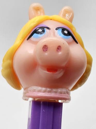 PEZ - Muppets - Miss Piggy - w/o Eyelashes - HA! 1991 Copyright - A