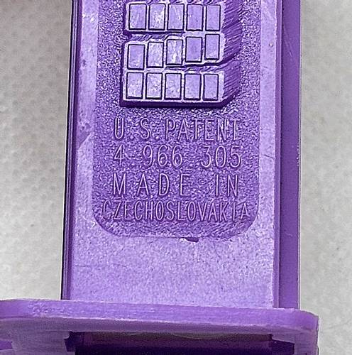 PEZ - Muppets - Miss Piggy - w/o Eyelashes - HA! 1991 Copyright - A