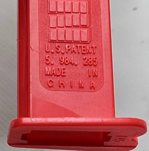 PEZ - Animated Movies and Series - Open Season - McSquizzy