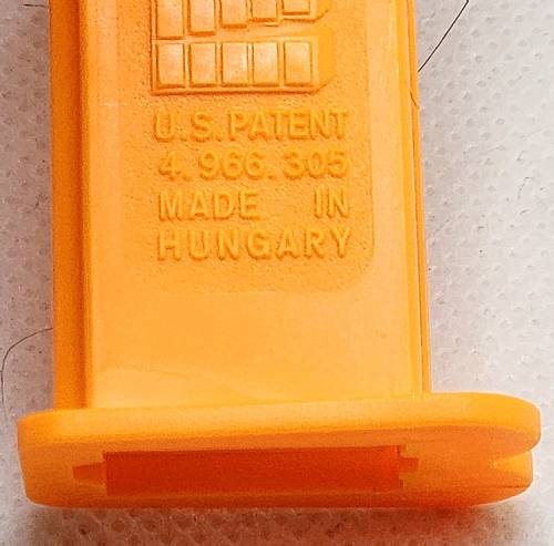 PEZ - Crystal Collection - Crocodile - Green Crystal Head