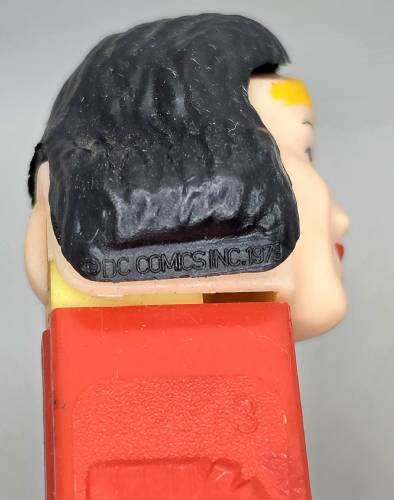 PEZ - Super Heroes - DC - Wonder Woman - Flush Star - A