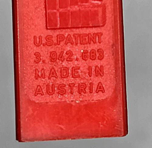 PEZ - Super Heroes - DC - Wonder Woman - Flush Star - A