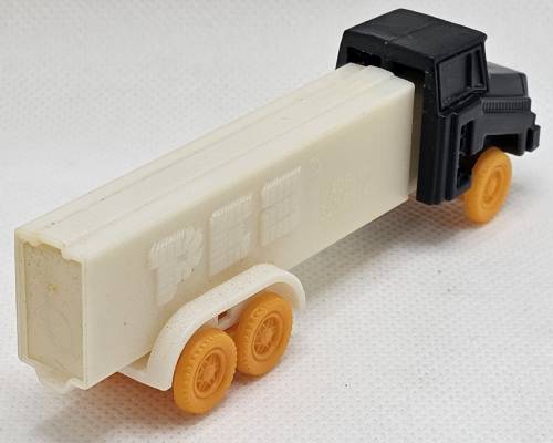 PEZ - Trucks - Misfits - Cab #R2 - Black Cab, Orange Wheels - B