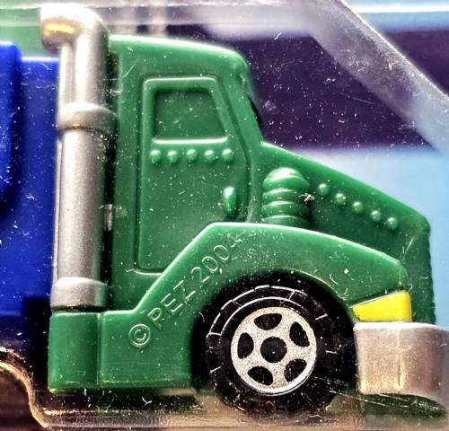 PEZ - Trucks - Series E - Tanker - Green cab, blue trailer