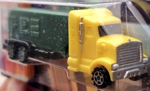 PEZ - Trucks - Series E - Truck - Yellow cab, green trailer