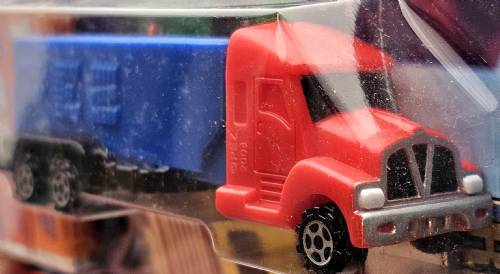 PEZ - Series E - Truck with V-Grill - Red cab, blue trailer