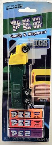 PEZ - Series E - Truck with V-Grill - Yellow cab, green trailer