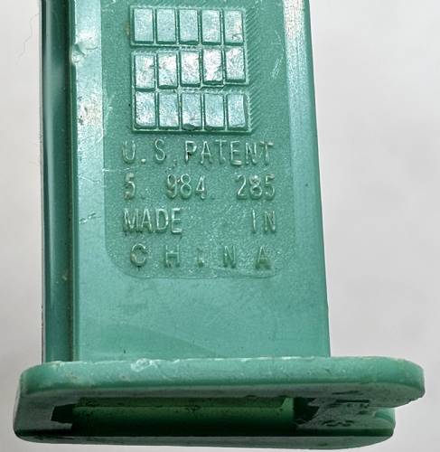 PEZ - Winnie the Pooh - My Friends Tigger & Pooh - Darby