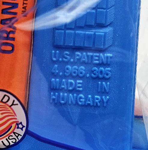 PEZ - Winnie the Pooh - My Friends Tigger & Pooh - Winnie the Pooh - Thin eyebrows, blue collar, with mask - B