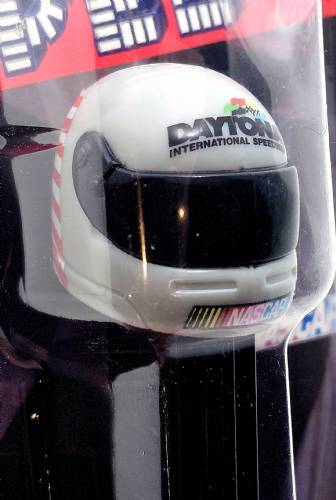 PEZ - Nascar - Helmets - Racetrack - Daytona racetrack