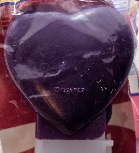 PEZ - Valentine - Happy Valentine's Day - Italic White on Dark Purple
