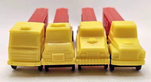 PEZ - Trucks - Series D - Cab #R1 - Yellow Cab - B