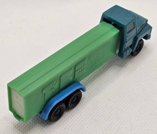 PEZ - Trucks - Series D - Cab #R1 - Blue Cab - B
