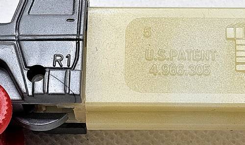 PEZ - Trucks - Misfits - Cab #R1 - Silver Cab, Red Wheels - B