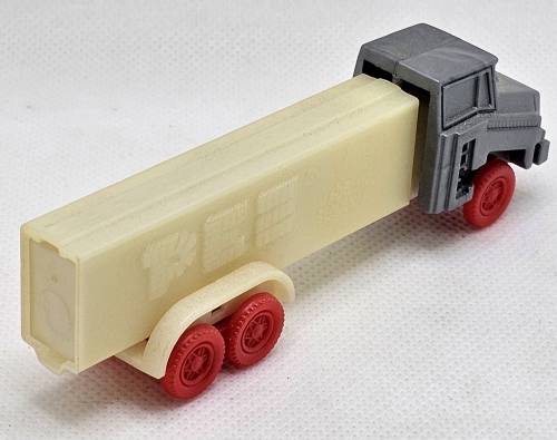 PEZ - Trucks - Misfits - Cab #R2 - Silver Cab, Red Wheels - B