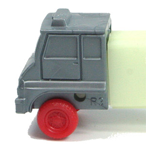 PEZ - Trucks - Misfits - Cab #R3 - Silver Cab, Red Wheels - B