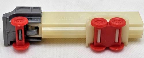 PEZ - Trucks - Misfits - Cab #R3 - Silver Cab, Red Wheels - B
