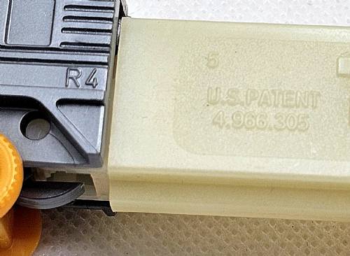 PEZ - Trucks - Misfits - Cab #R4 - Silver Cab, Orange Wheels - B