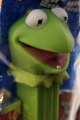 PEZ - Animated Movies and Series - Muppets - 2012 - Kermit - C