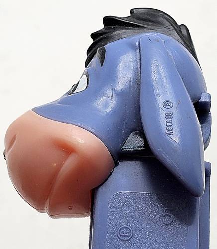 PEZ - Winnie the Pooh - Eeyore - Without Seam, unpainted neck - A