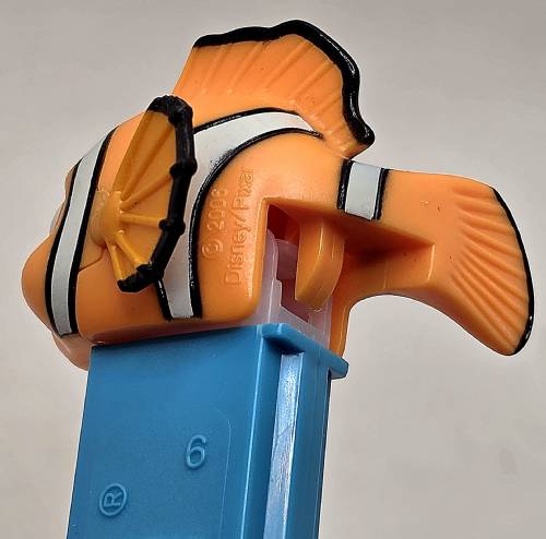 PEZ - Best of Pixar - Finding Nemo - Nemo - dark orange - A