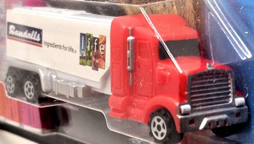 PEZ - Advertising Safeway - Truck - Red cab, white truck - Randalls