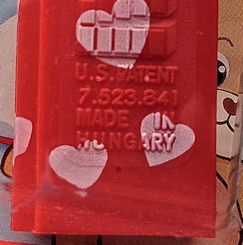 PEZ - Valentine - 2015 - XOXO - White on Crystal Red (c) 2008