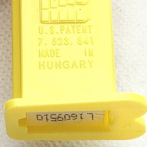 PEZ - Animated Movies and Series - Angry Birds - 2016 - Chuck