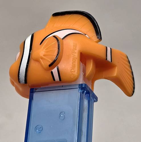 © Bryan Whalen PEZ - Finding Nemo / Dory - Finding Nemo - Nemo - thicker line head fin - B