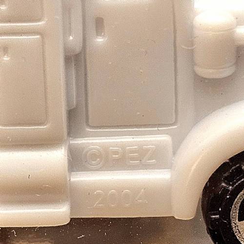 PEZ - Advertising Old Dominion Freight Line - Truck - White cab