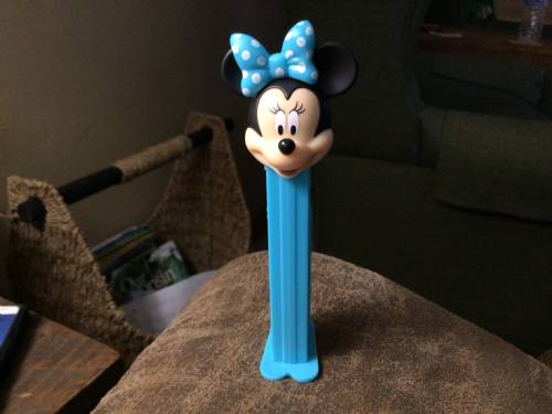 PEZ - Mickey Mouse & Friends - Minnie Mouse - blue bow white polka dots - F/K