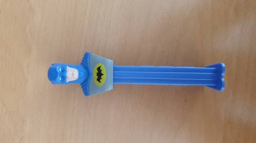 PEZ - Super Heroes - DC - Batman - blue retro hood, short ears - F